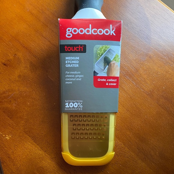 NWT Goodcook Medium Etched Grater with Comfort Grip Handle - Picture 2 of 4